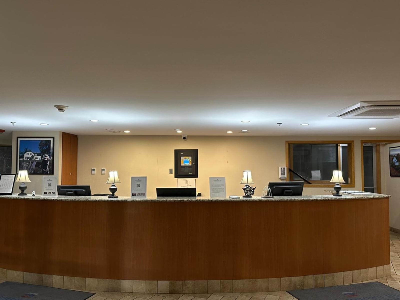 Charlottetown Inn & Conference Centre Extérieur photo